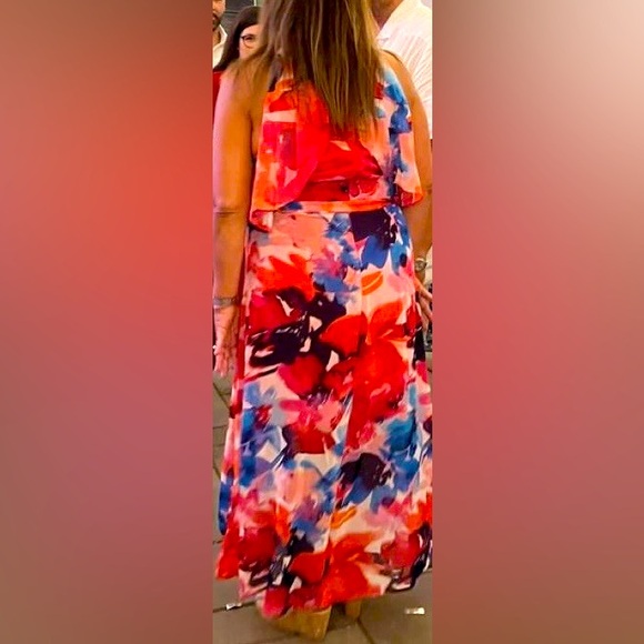 Dress. Eliza J floral print in pink - Picture 2 of 12